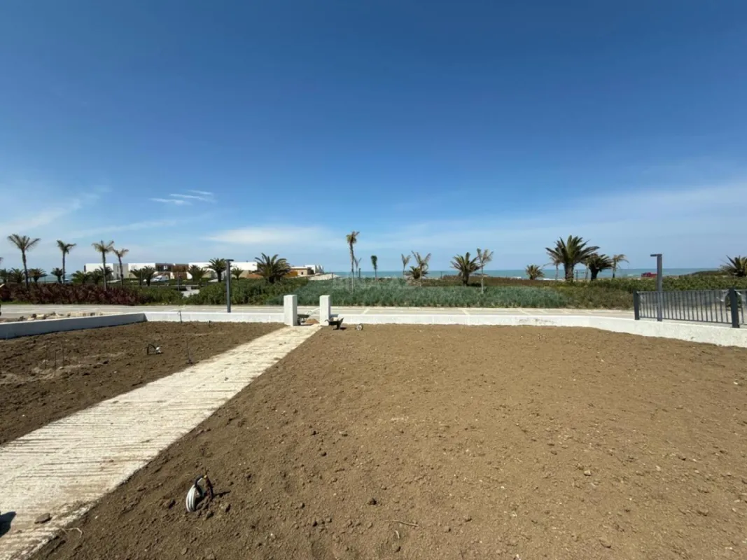 Satılır 6 otaqlı həyət evi 450 m²