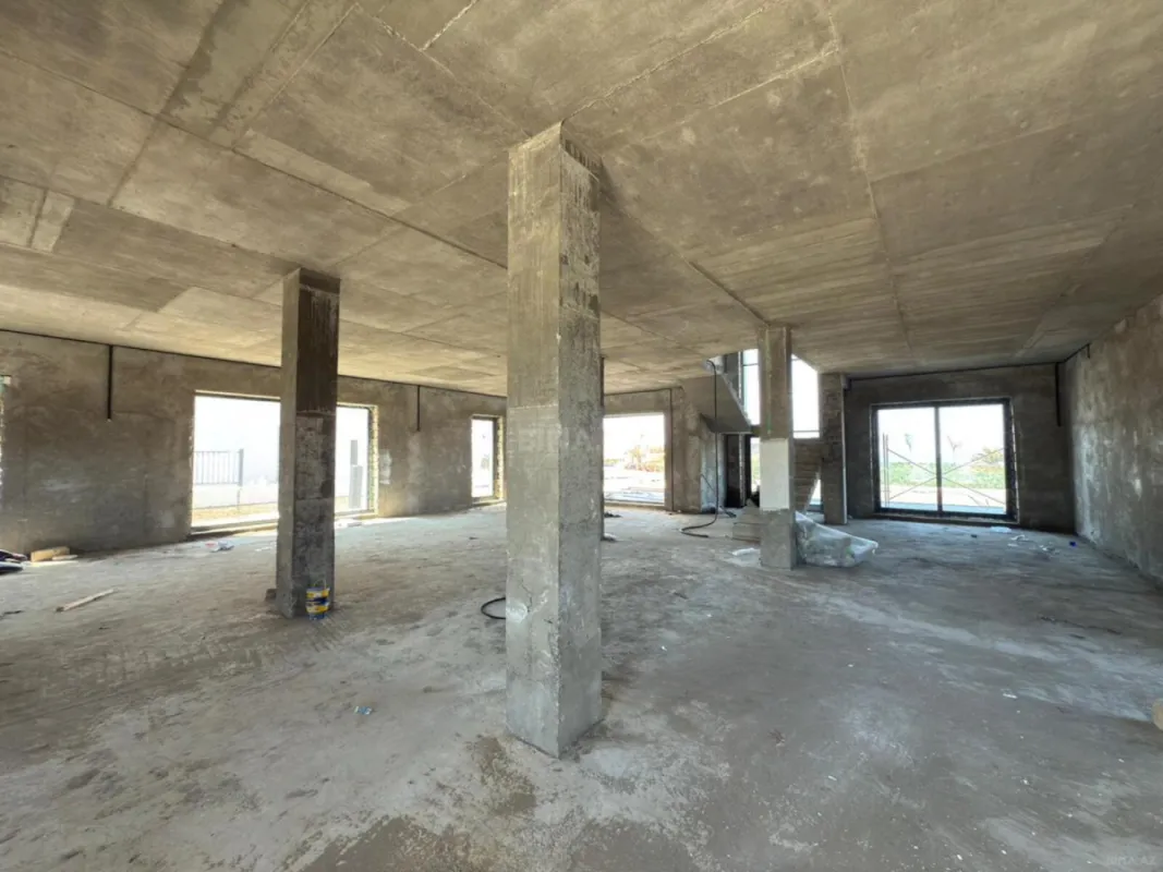 Satılır 6 otaqlı həyət evi 450 m²