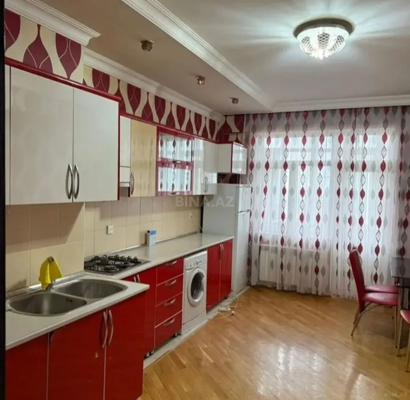 Kirayə verilir 2 otaqlı mənzil 70 m²