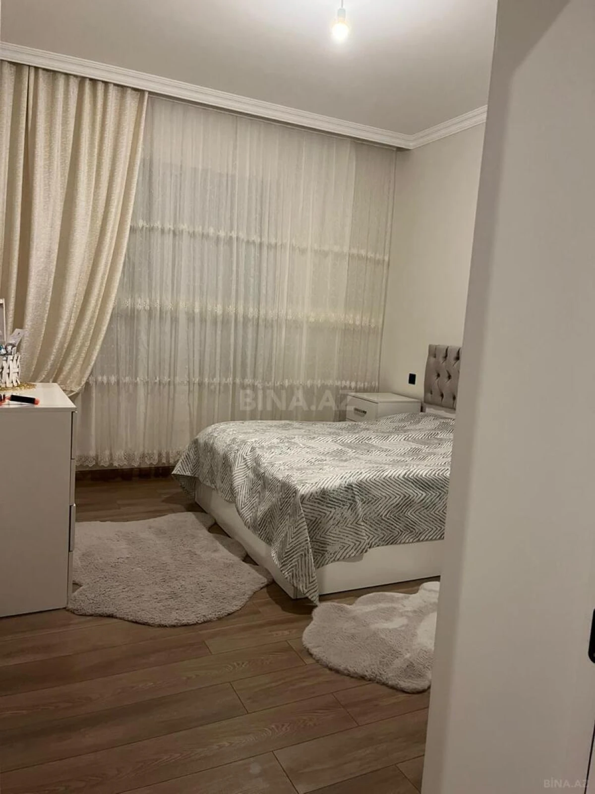 Satılır 4 otaqlı həyət evi 200 m²