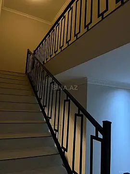Satılır 4 otaqlı həyət evi 200 m²