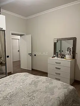 Satılır 4 otaqlı həyət evi 200 m²