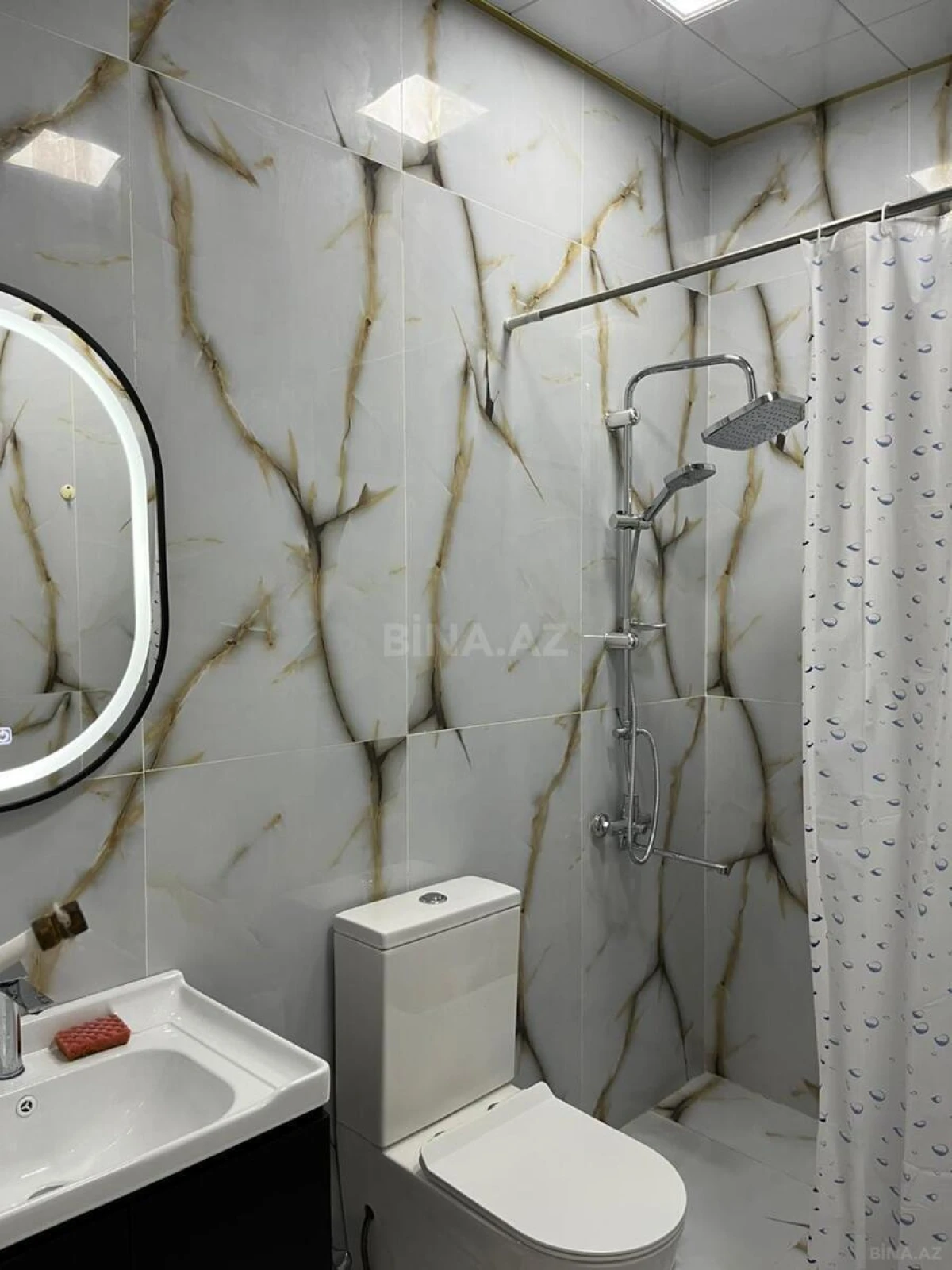 Satılır 4 otaqlı həyət evi 200 m²