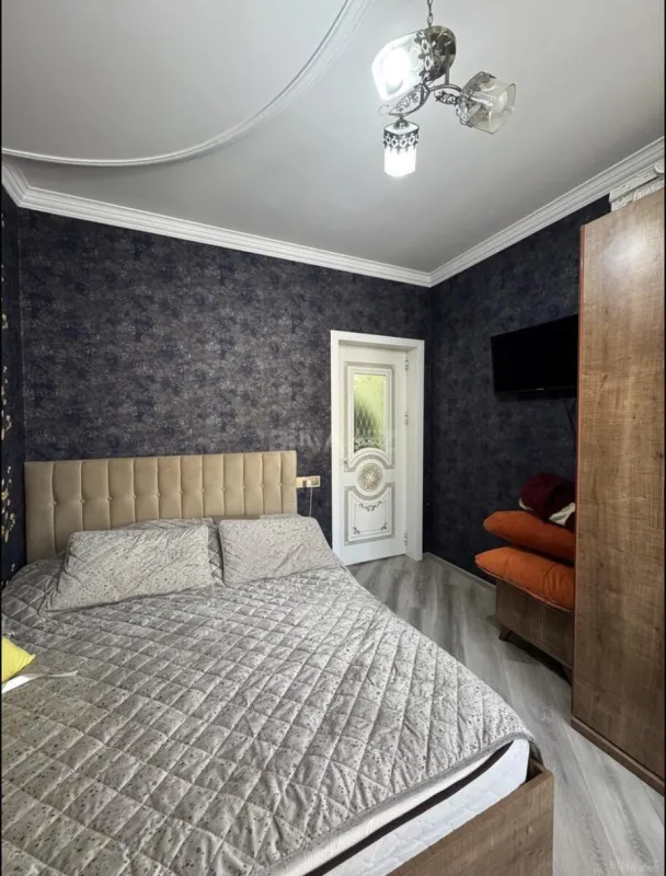 Satılır 2 otaqlı mənzil 60 m²