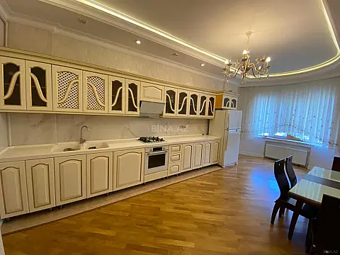 Kirayə verilir 3 otaqlı mənzil 120 m²