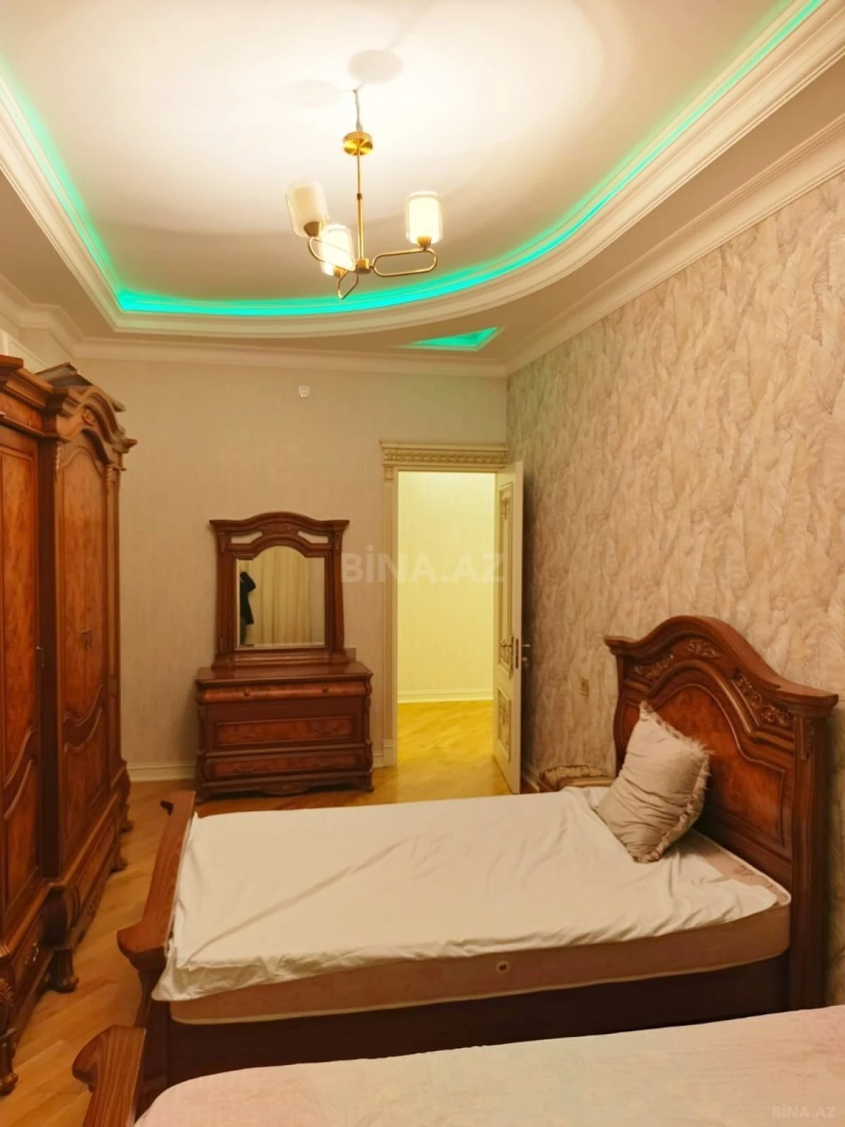 Kirayə verilir 3 otaqlı mənzil 120 m²