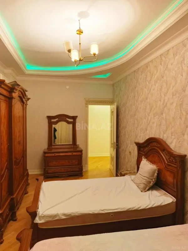Kirayə verilir 3 otaqlı mənzil 120 m²