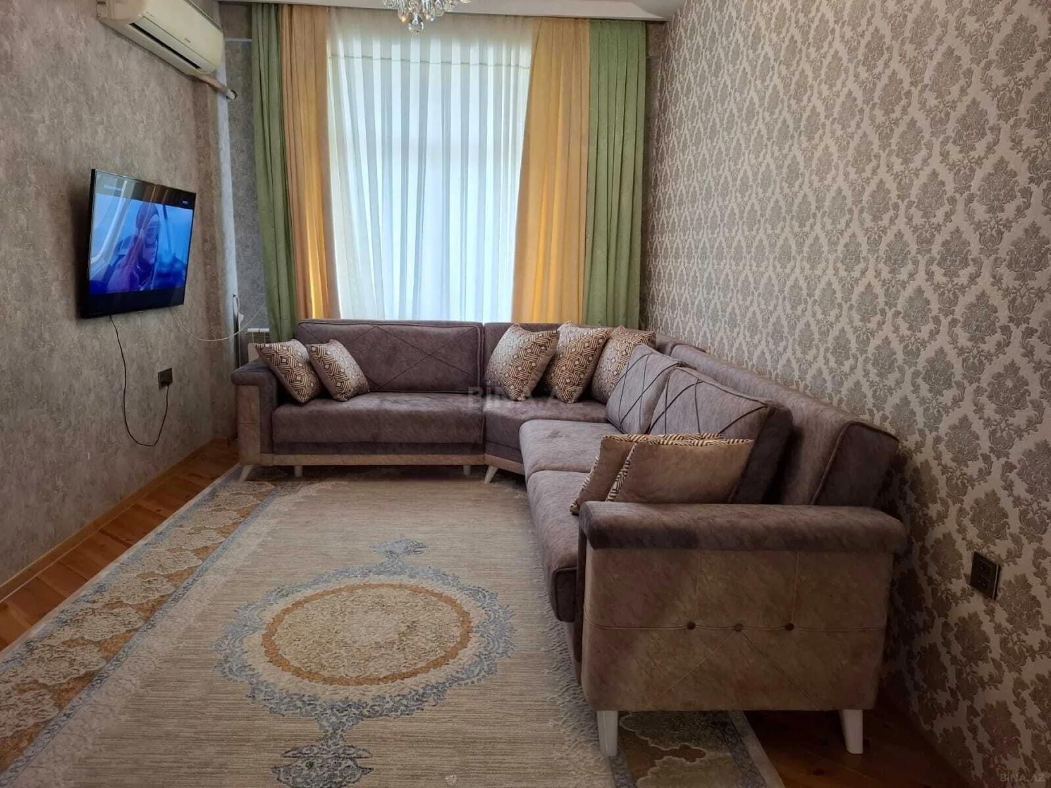 Satılır 3 otaqlı mənzil 105 m²