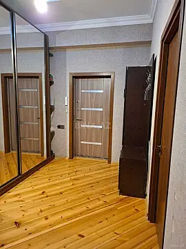 Satılır 3 otaqlı mənzil 105 m²