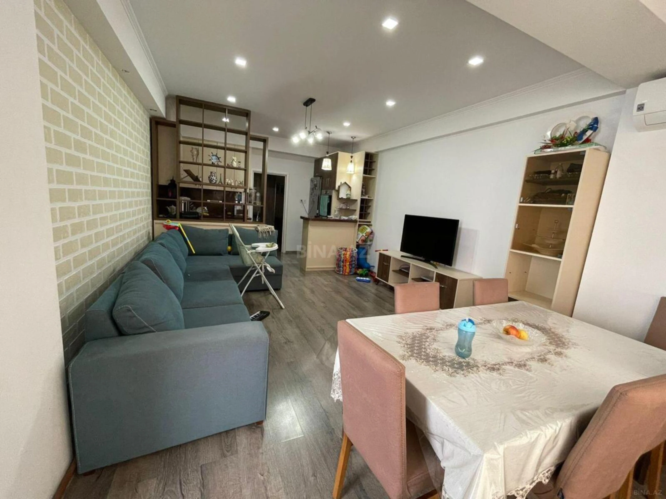 Kirayə verilir 3 otaqlı mənzil 100 m²