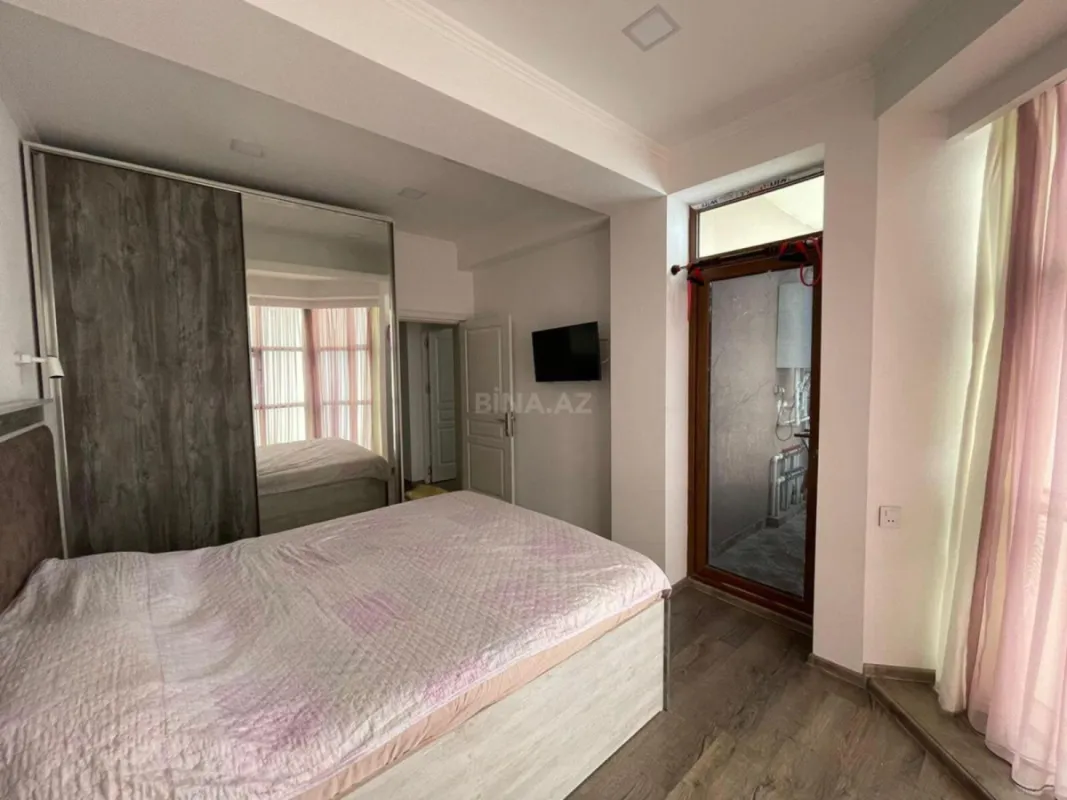 Kirayə verilir 3 otaqlı mənzil 100 m²