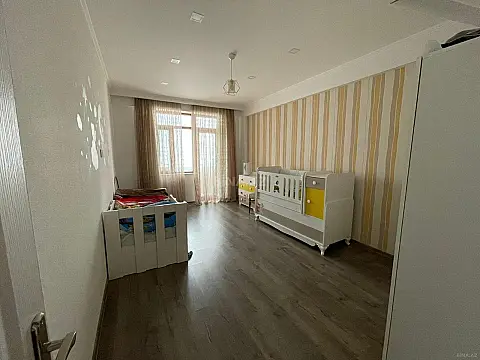 Kirayə verilir 3 otaqlı mənzil 100 m²