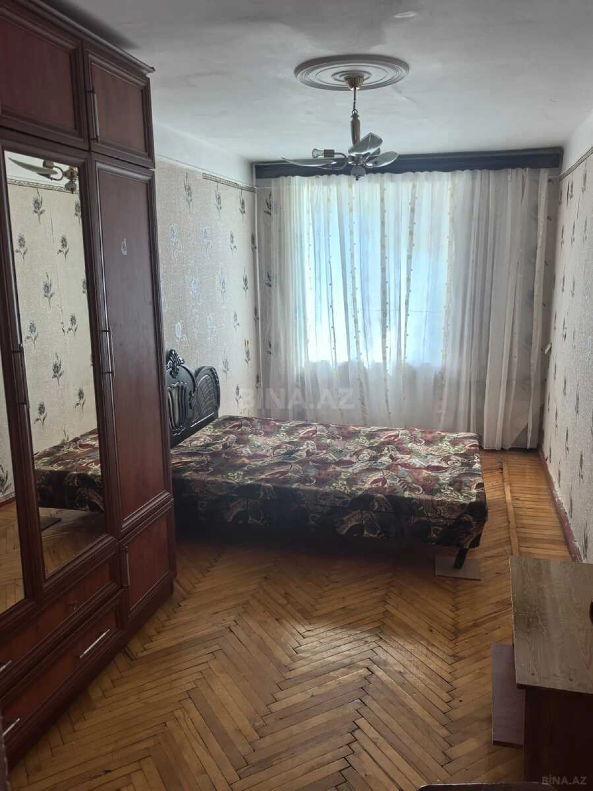 Kirayə verilir 2 otaqlı mənzil 60 m²
