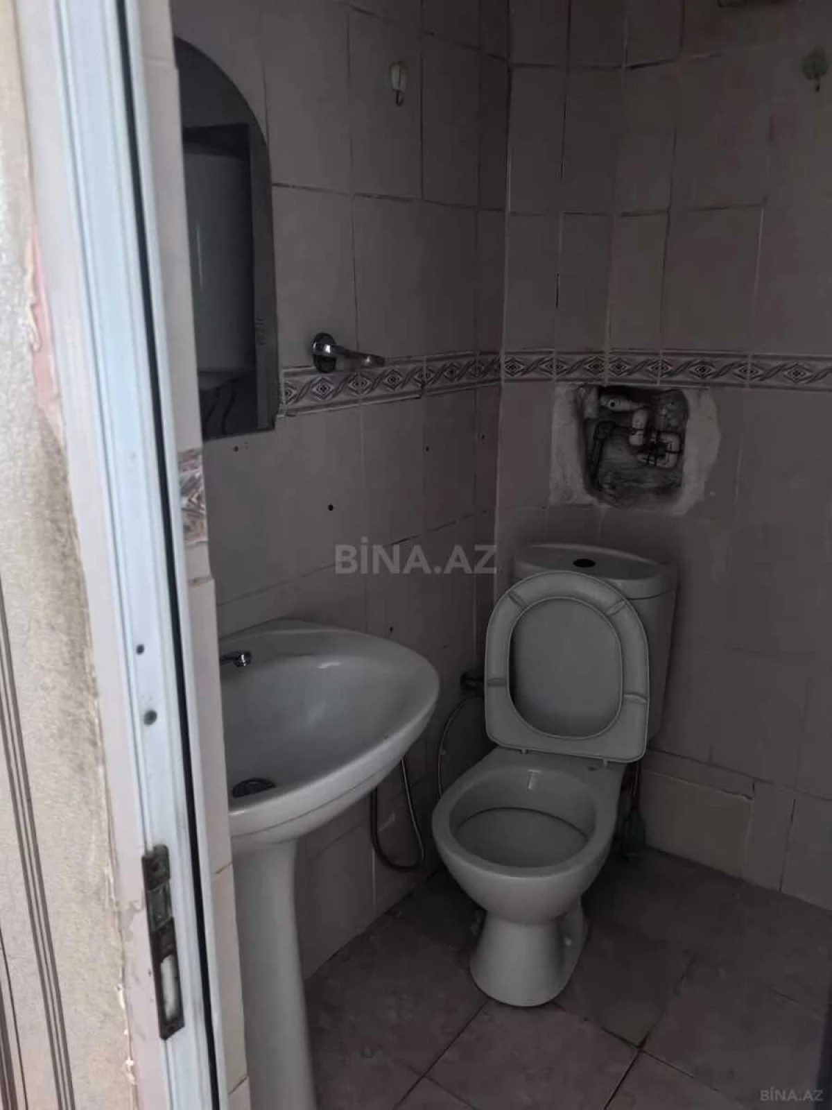 Kirayə verilir 2 otaqlı mənzil 60 m²