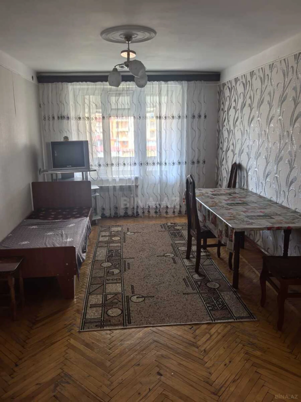 Kirayə verilir 2 otaqlı mənzil 60 m²