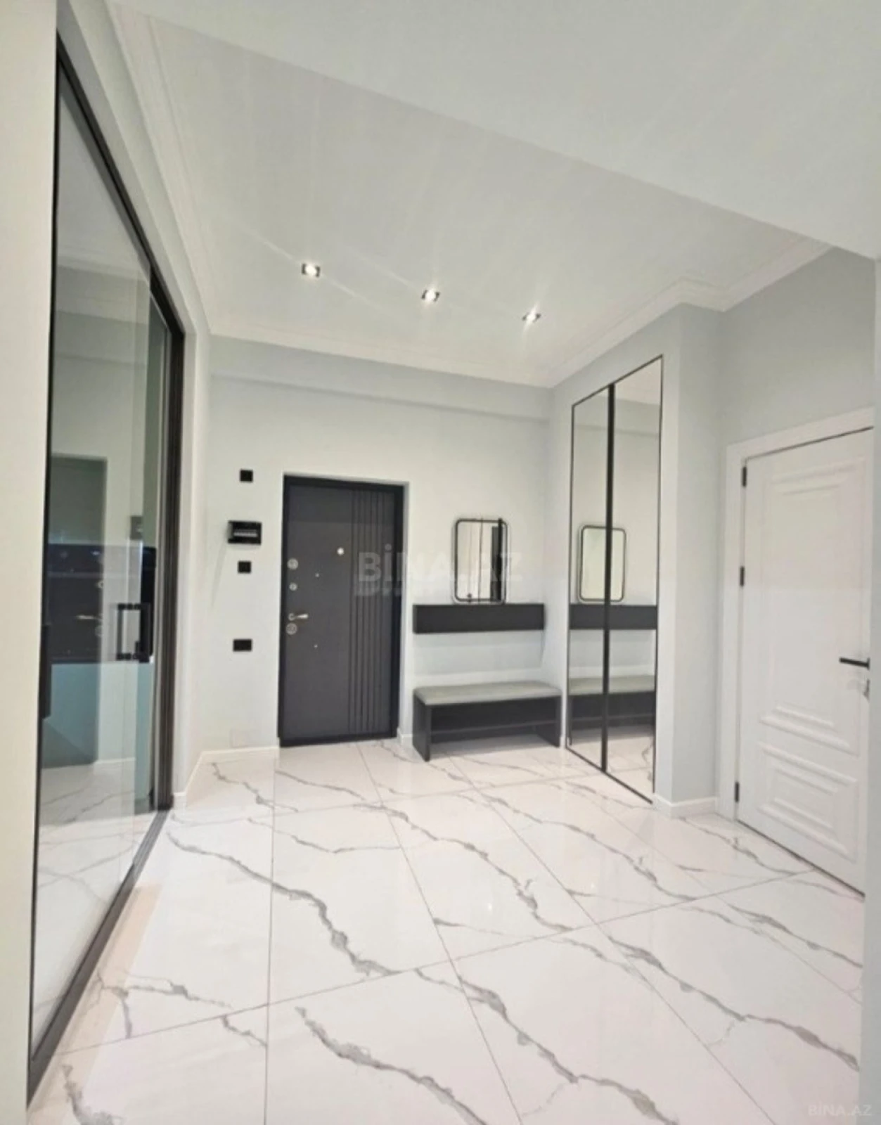 Kirayə verilir 2 otaqlı mənzil 80 m²