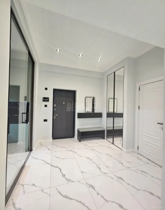 Kirayə verilir 2 otaqlı mənzil 80 m²