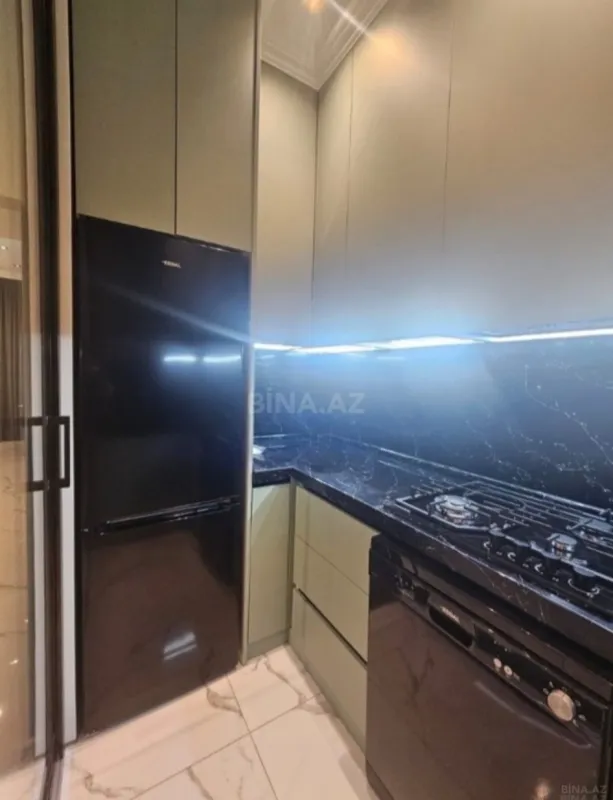 Kirayə verilir 2 otaqlı mənzil 80 m²