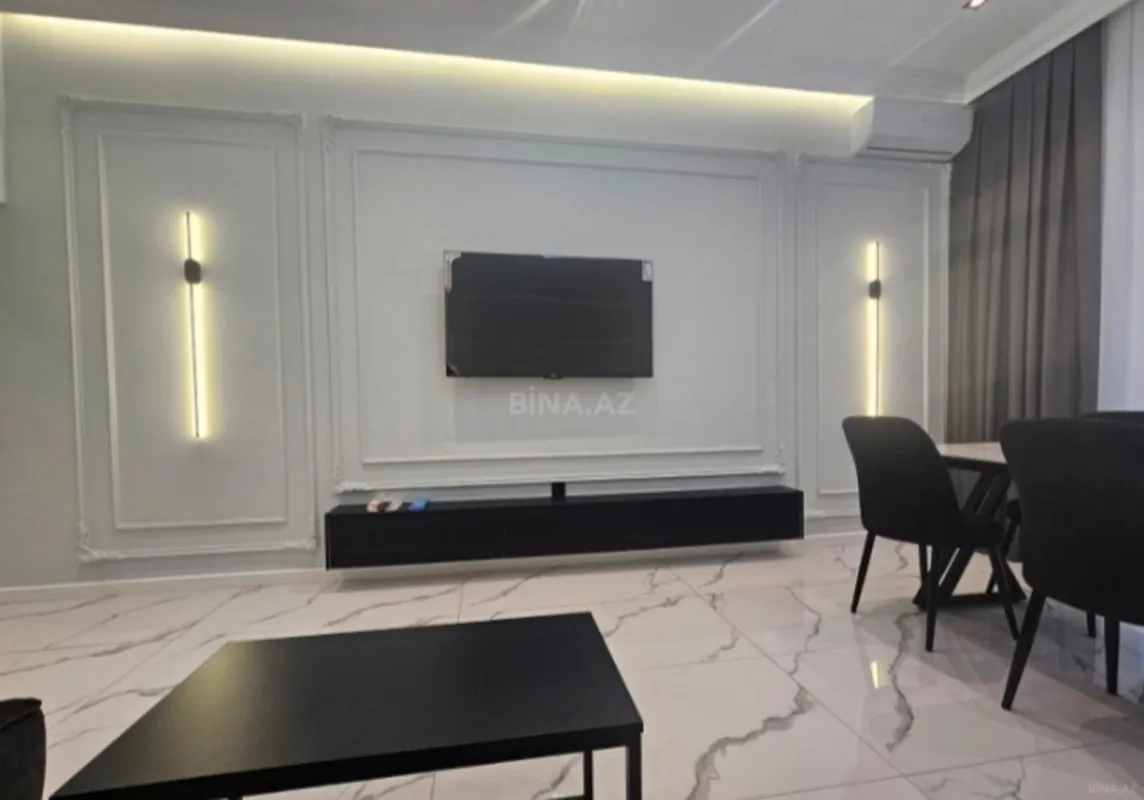 Kirayə verilir 2 otaqlı mənzil 80 m²