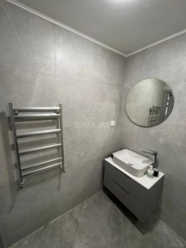 Kirayə verilir 2 otaqlı mənzil 87 m²