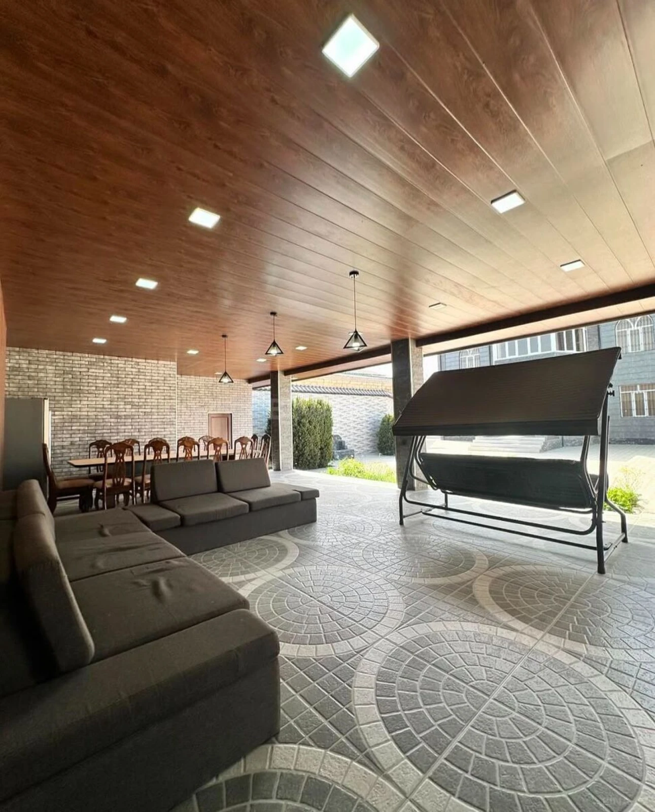 Satılır 5 otaqlı həyət evi 300 m²