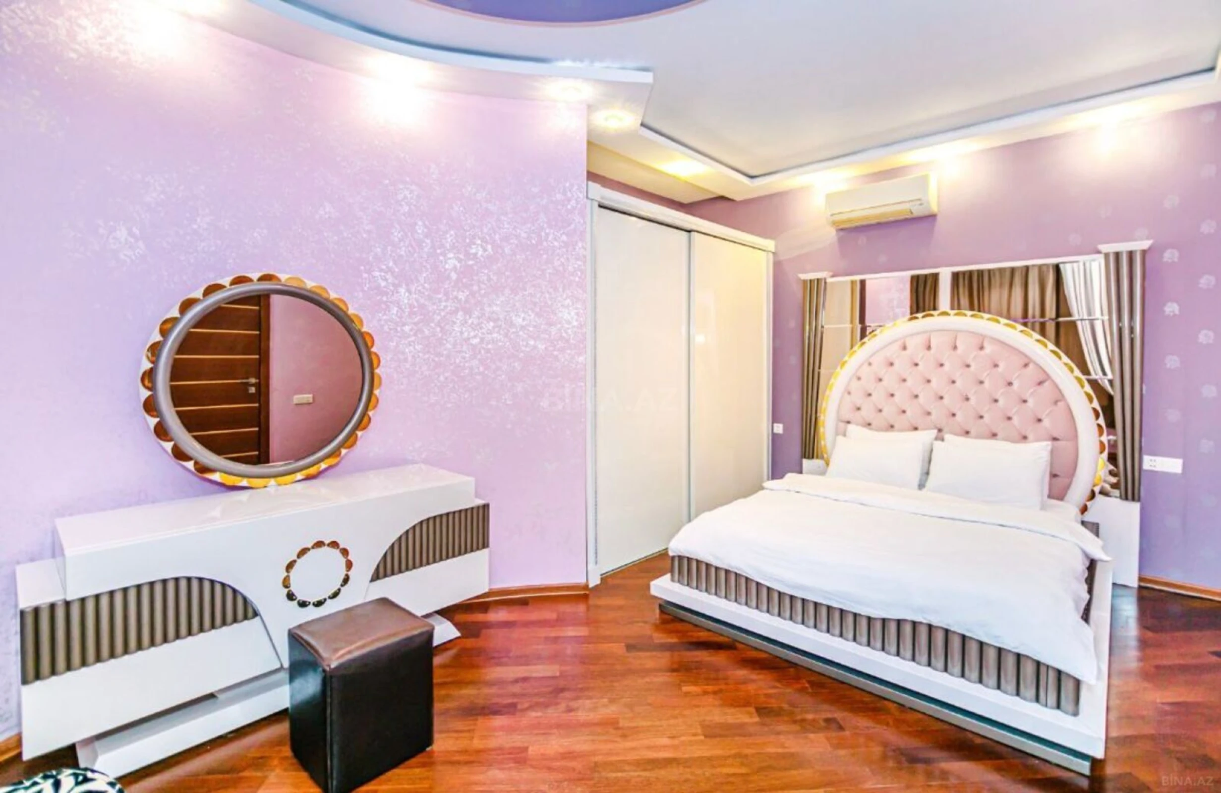 Kirayə verilir 8 otaqlı həyət evi 600 m²