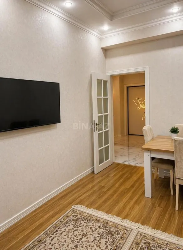 Satılır 2 otaqlı mənzil 65 m²