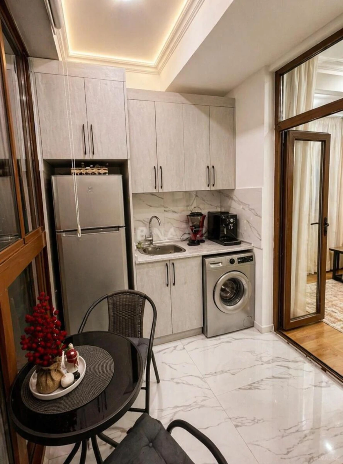 Satılır 2 otaqlı mənzil 65 m²