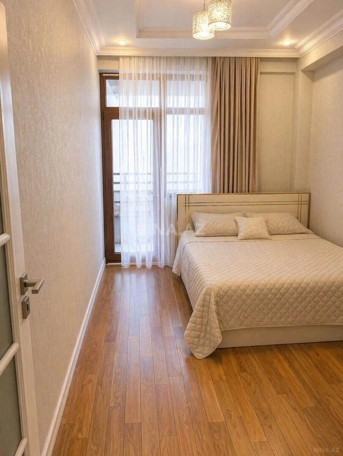 Satılır 2 otaqlı mənzil 65 m²