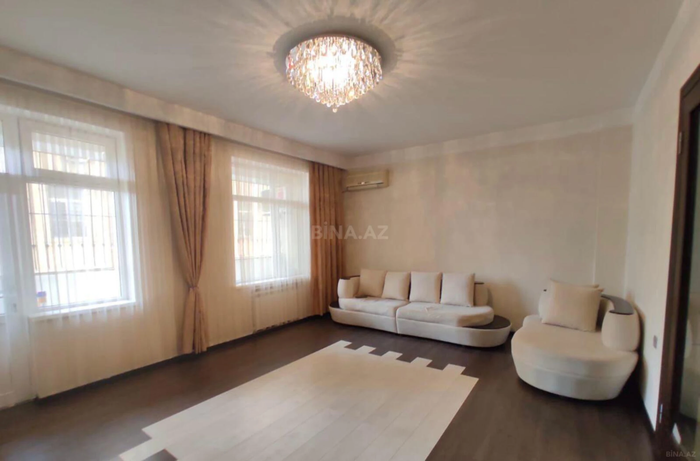 Kirayə verilir 2 otaqlı mənzil 100 m²