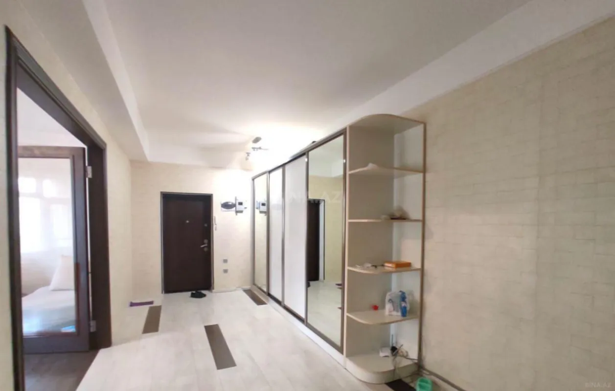 Kirayə verilir 2 otaqlı mənzil 100 m²