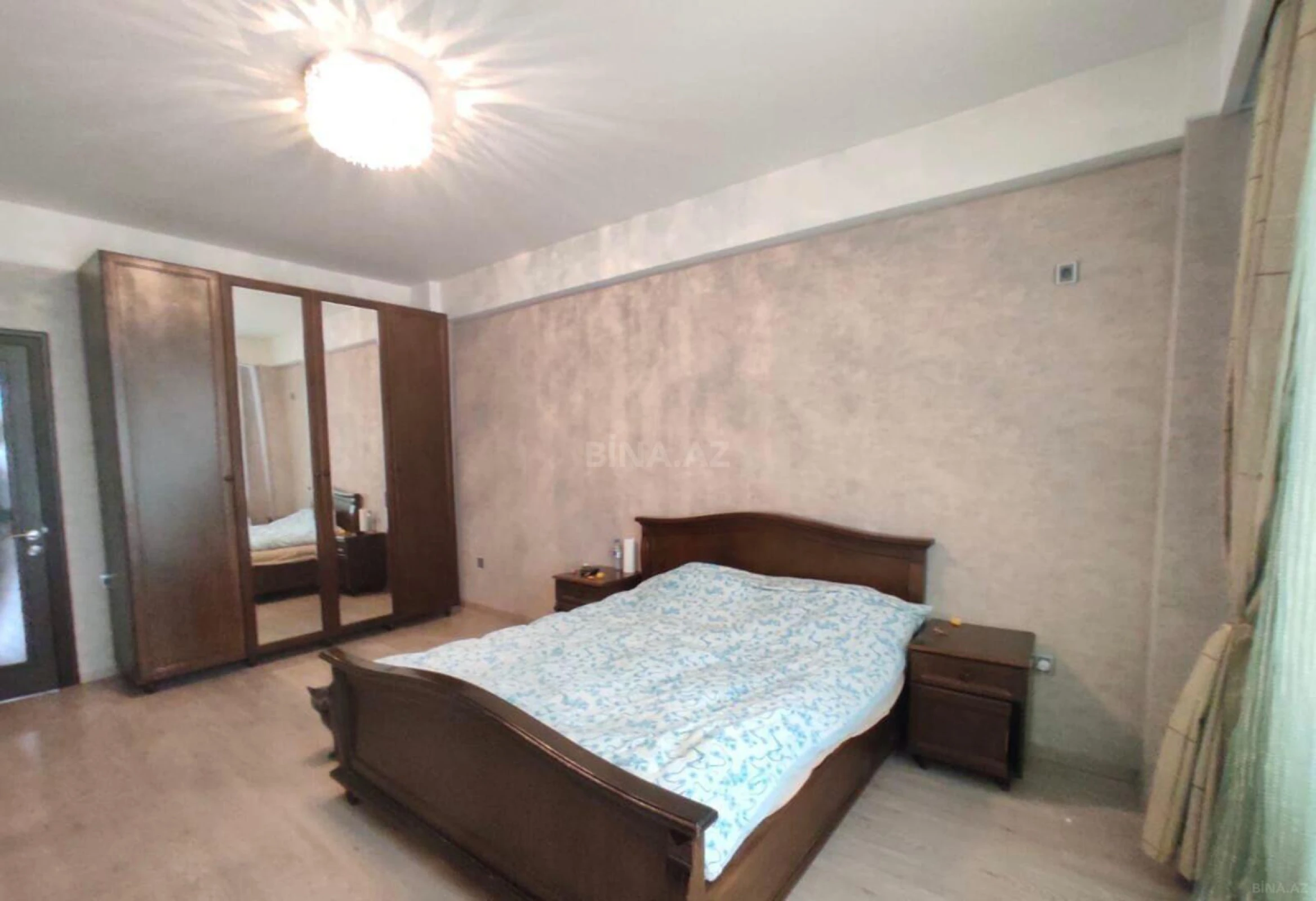 Kirayə verilir 2 otaqlı mənzil 100 m²