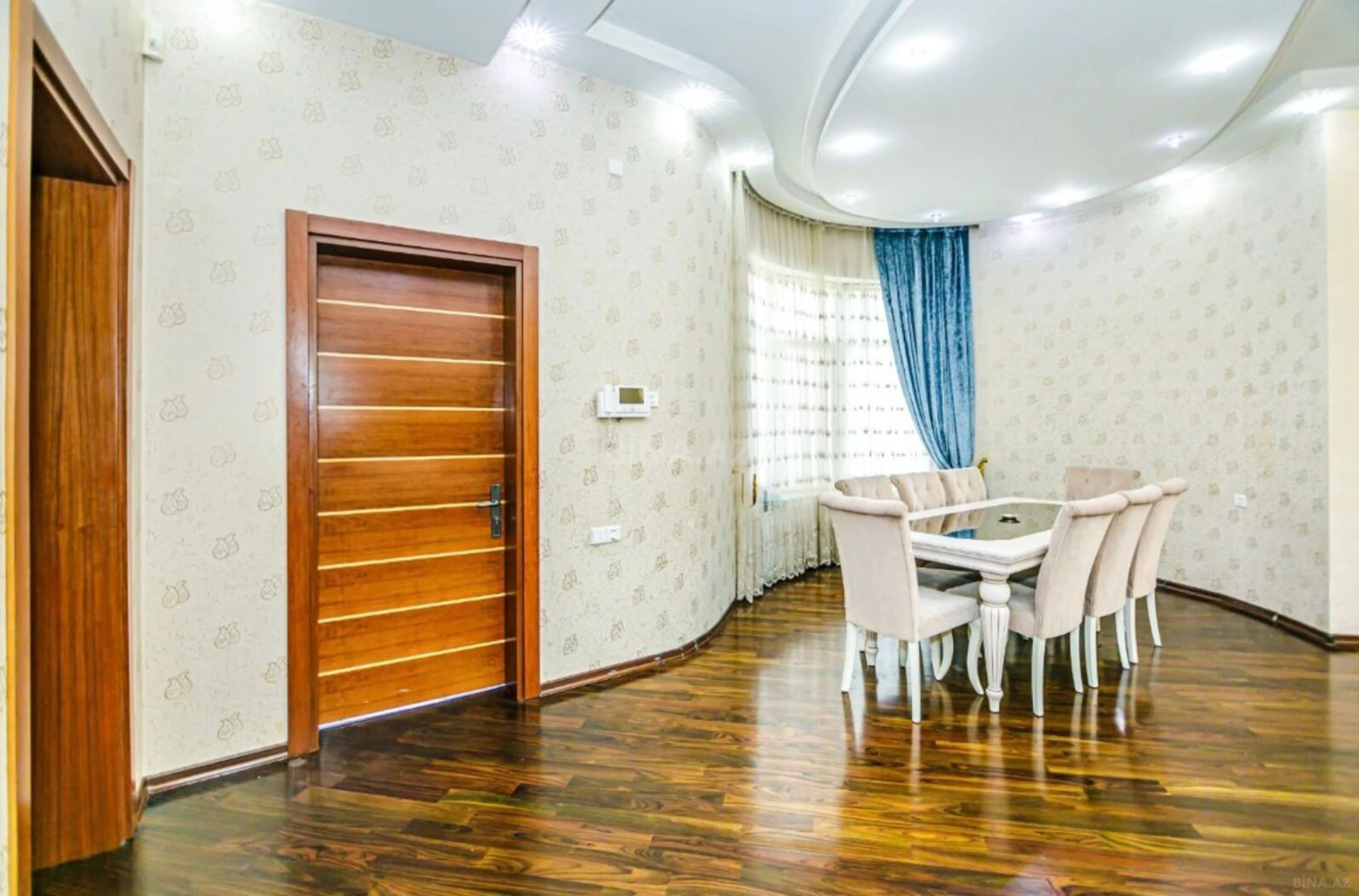 Kirayə verilir 8 otaqlı həyət evi 500 m²