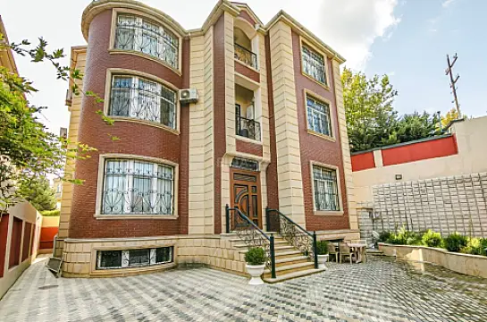 Kirayə verilir 8 otaqlı həyət evi 500 m² — Bakı, Səbail 8 otaq 500.00 m²
