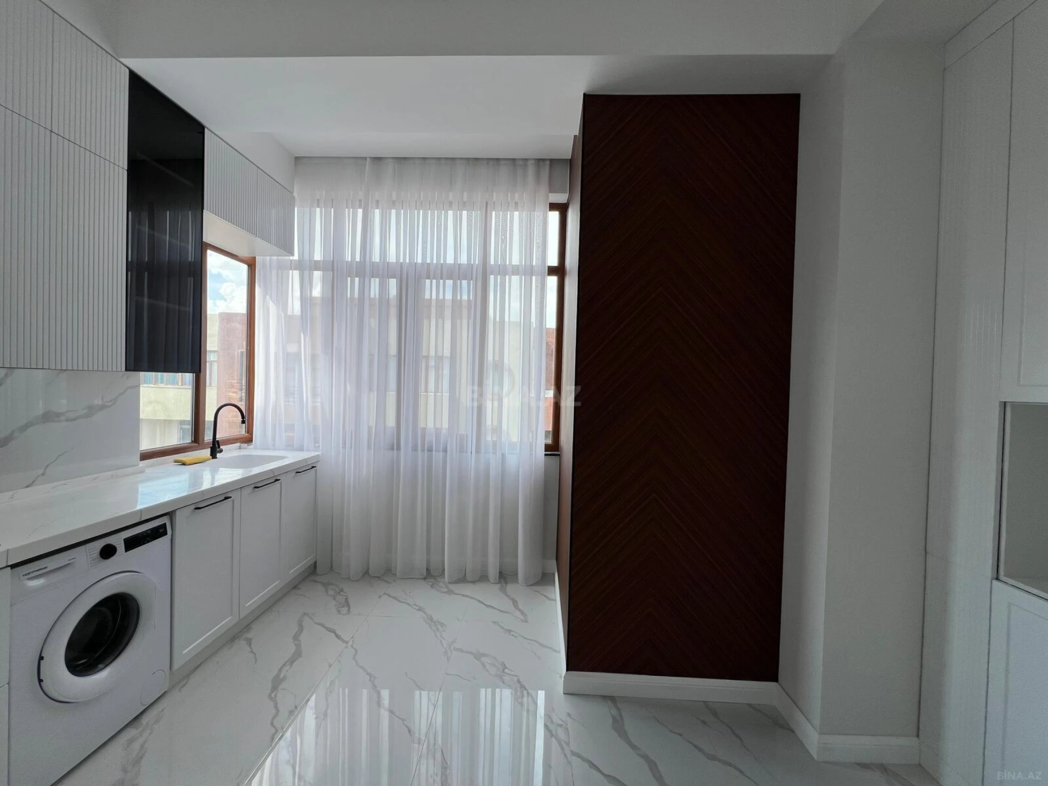 Satılır 3 otaqlı mənzil 82 m²
