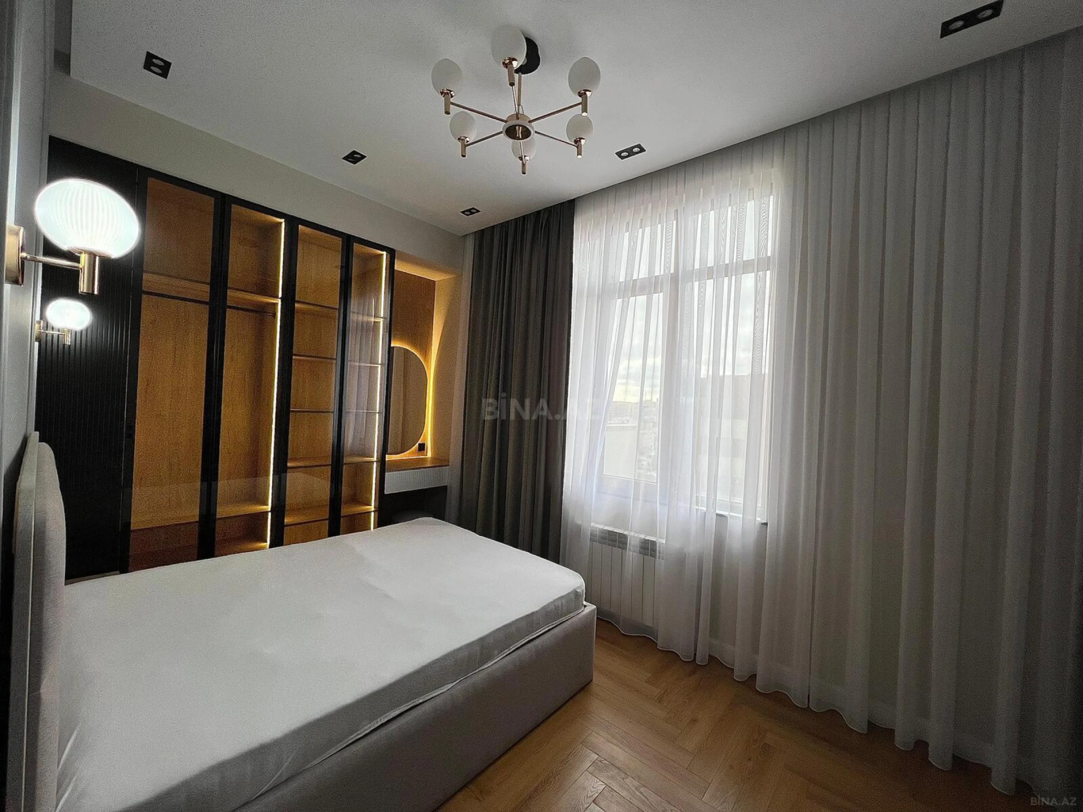 Satılır 3 otaqlı mənzil 82 m²