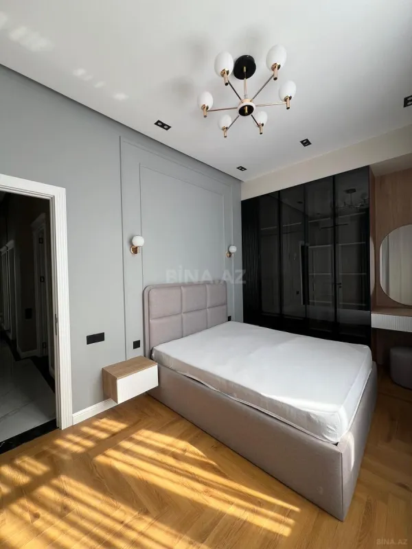 Satılır 3 otaqlı mənzil 82 m²