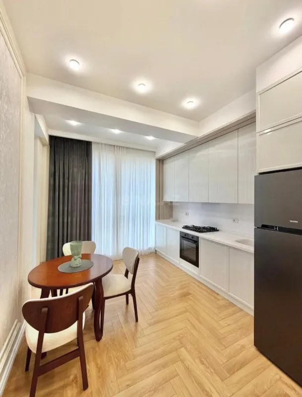 Satılır 3 otaqlı mənzil 100 m²