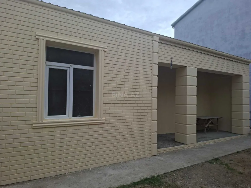 Satılır 3 otaqlı həyət evi 100 m²
