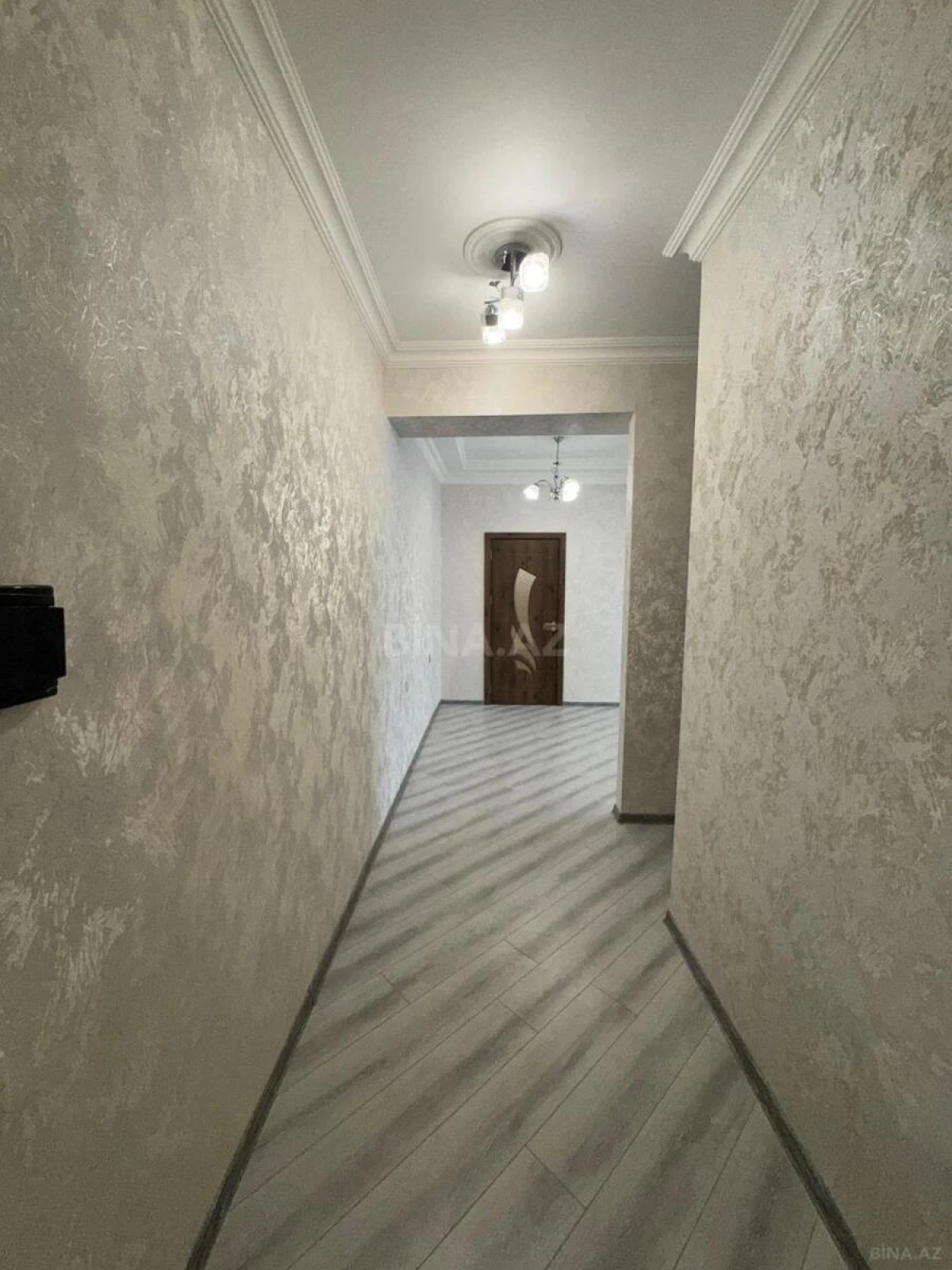 Satılır 3 otaqlı mənzil 73 m²