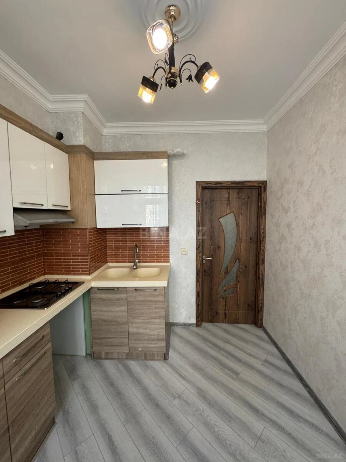 Satılır 3 otaqlı mənzil 73 m²