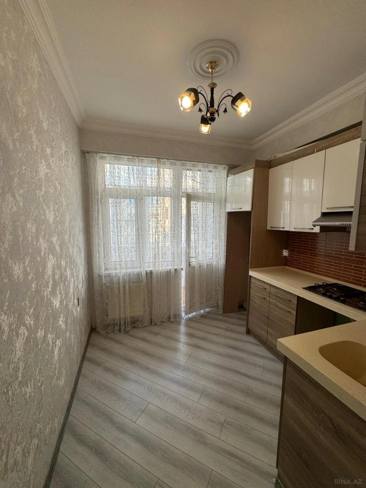 Satılır 3 otaqlı mənzil 73 m²