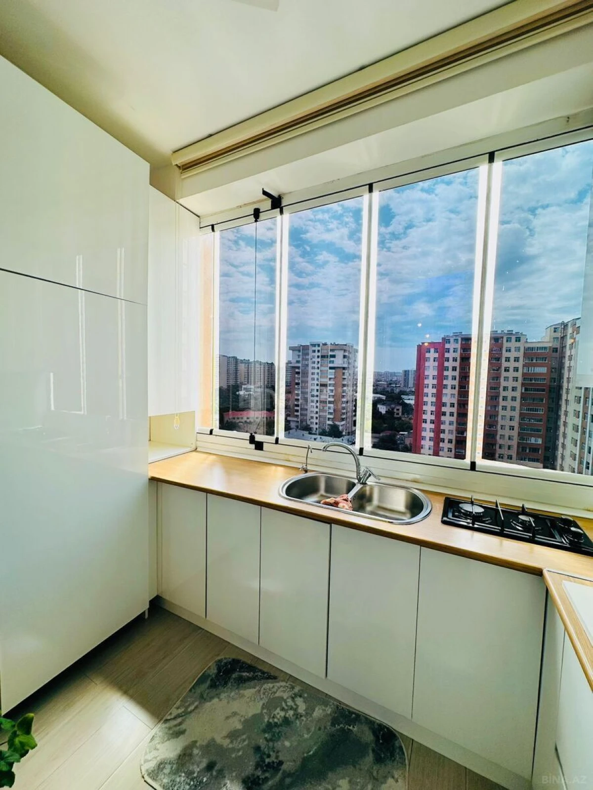 Kirayə verilir 3 otaqlı mənzil 65 m²