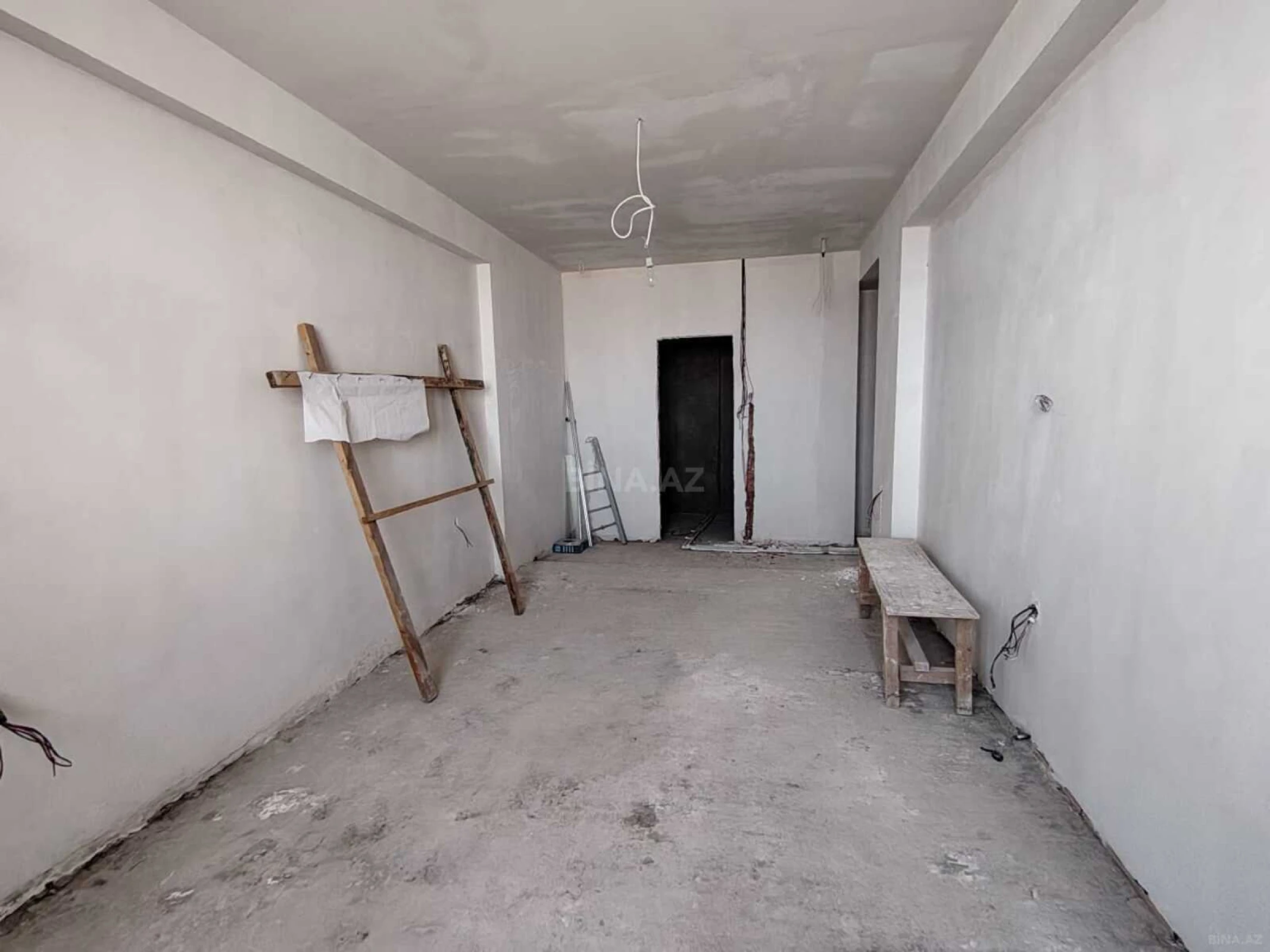 Satılır 2 otaqlı mənzil 55 m²