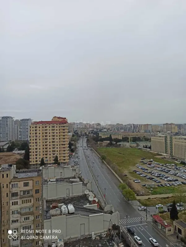 Satılır 2 otaqlı mənzil 105 m²