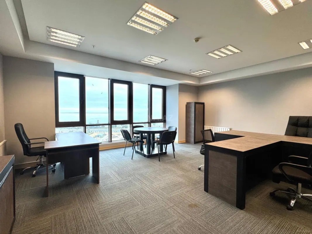 Kirayə verilir 3 otaqlı ofis 100 m²