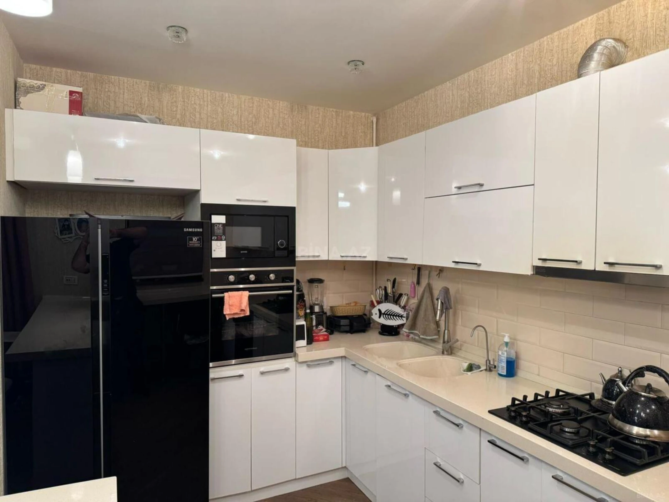 Satılır 7 otaqlı mənzil 187 m²