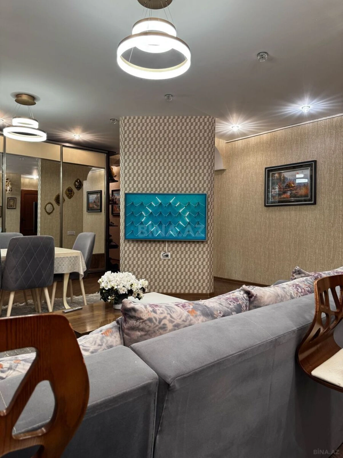 Satılır 7 otaqlı mənzil 187 m²