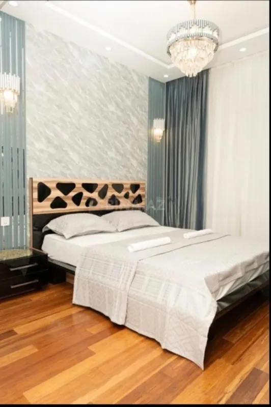 Kirayə verilir 2 otaqlı mənzil 68 m²