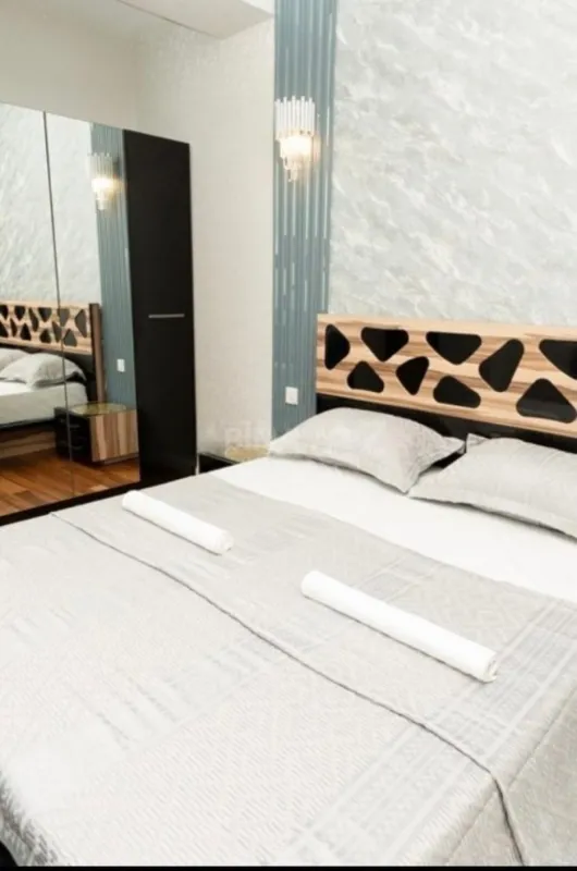 Kirayə verilir 2 otaqlı mənzil 68 m²